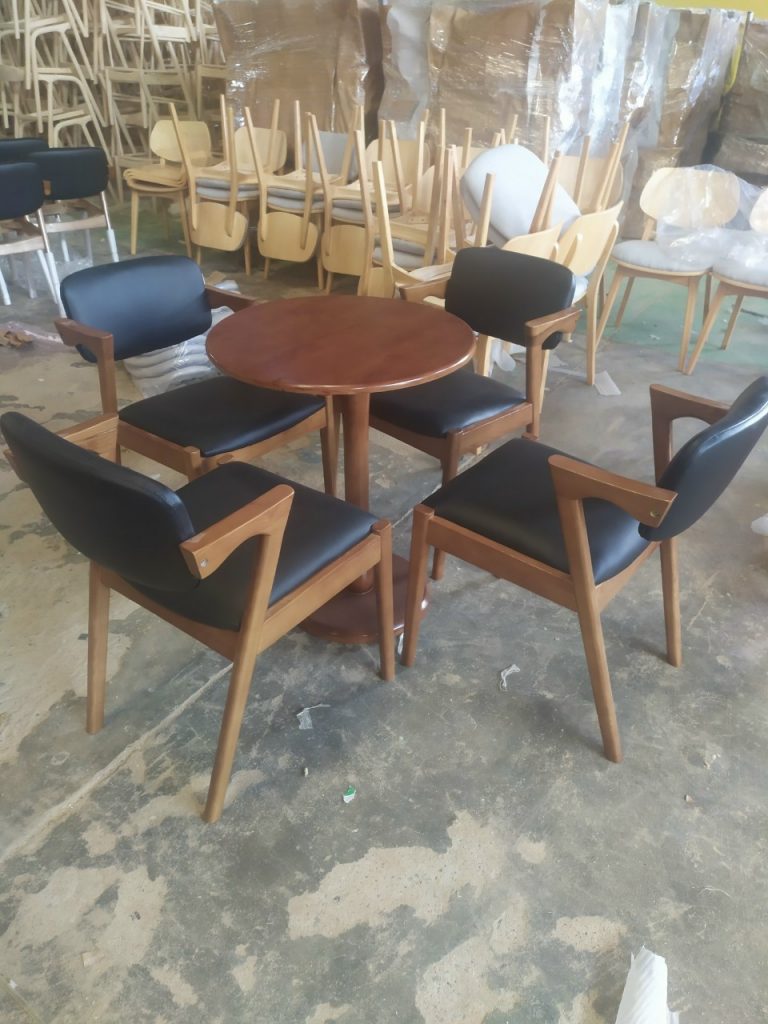 Bàn ghế rẻ bền đẹp