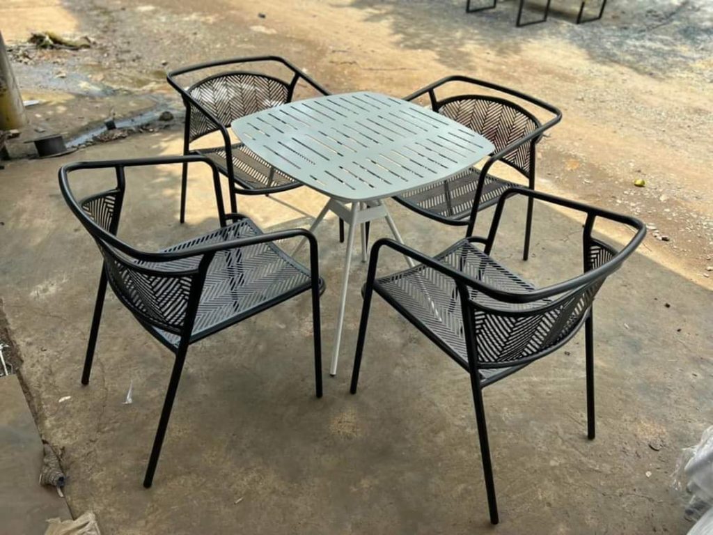Bàn ghế rẻ bền đẹp