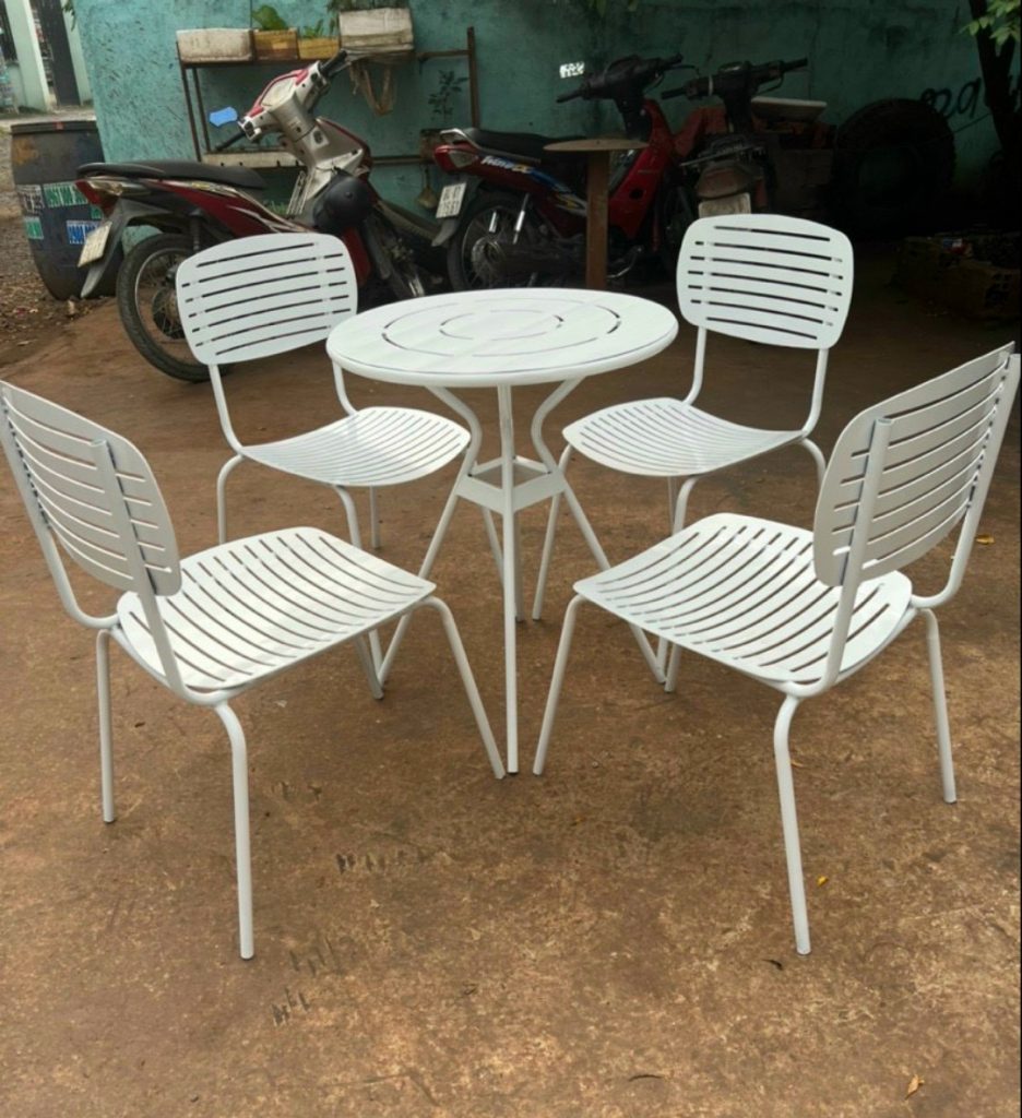 Bàn ghế rẻ bền đẹp