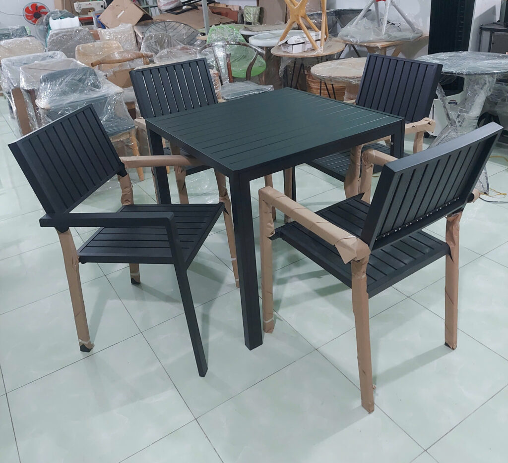 Bàn ghế rẻ bền đẹp